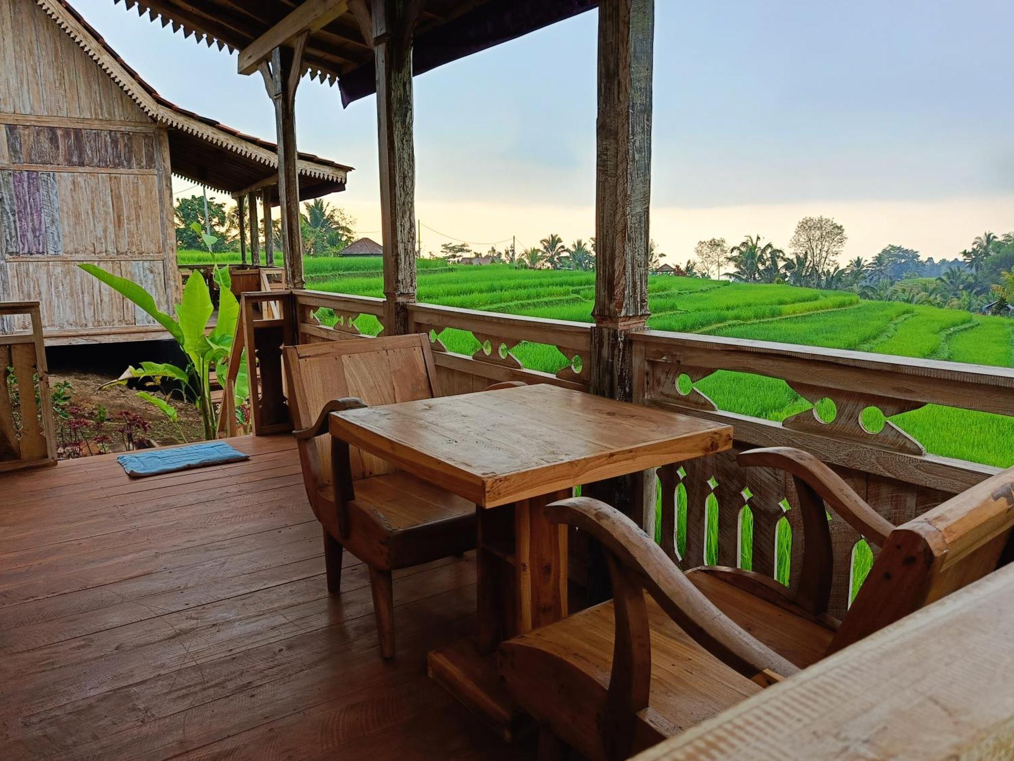 D'Ume Bendoel Homestay Джатілувіг Екстер'єр фото